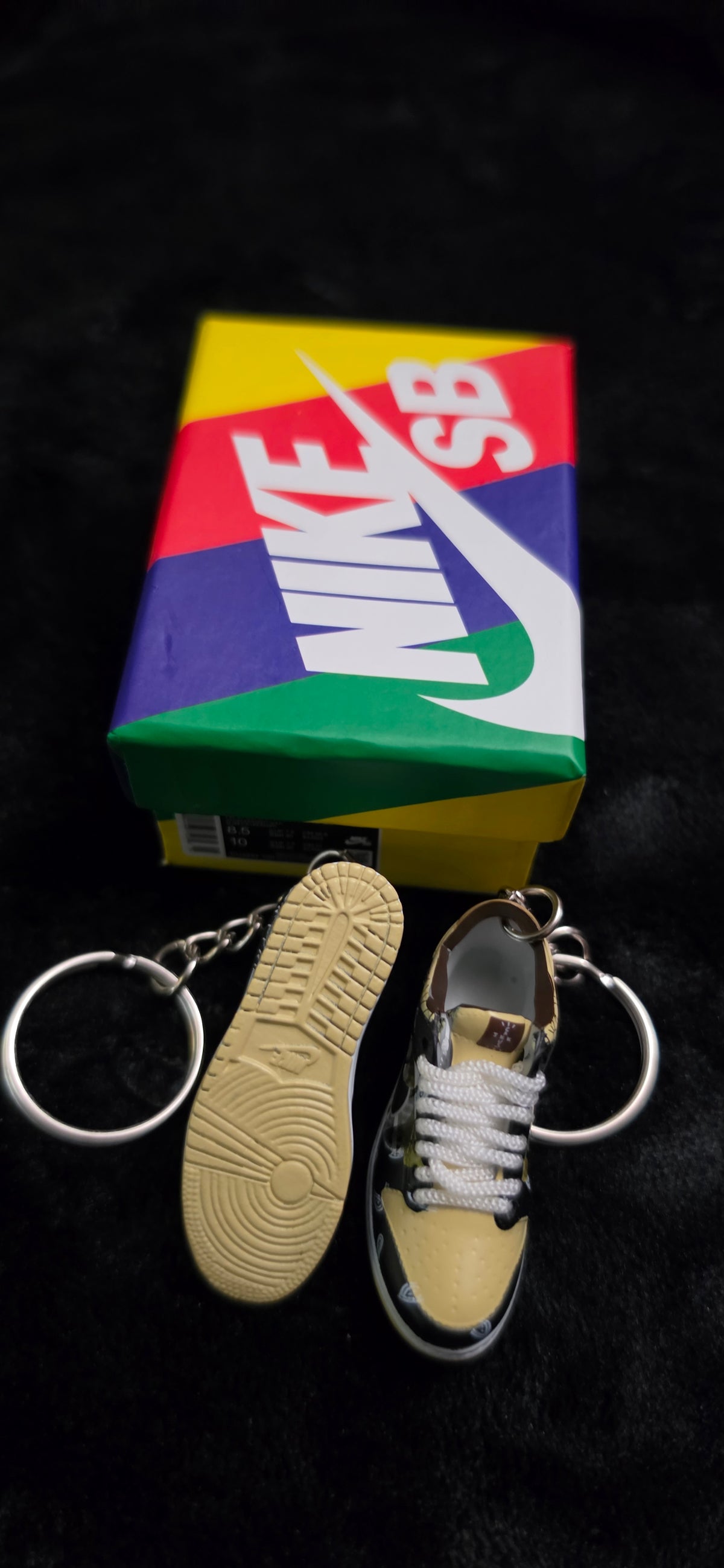 Travis Scott DuRag Shoe Keychains