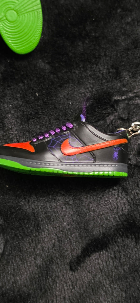 Black Widow Dunks Keychains