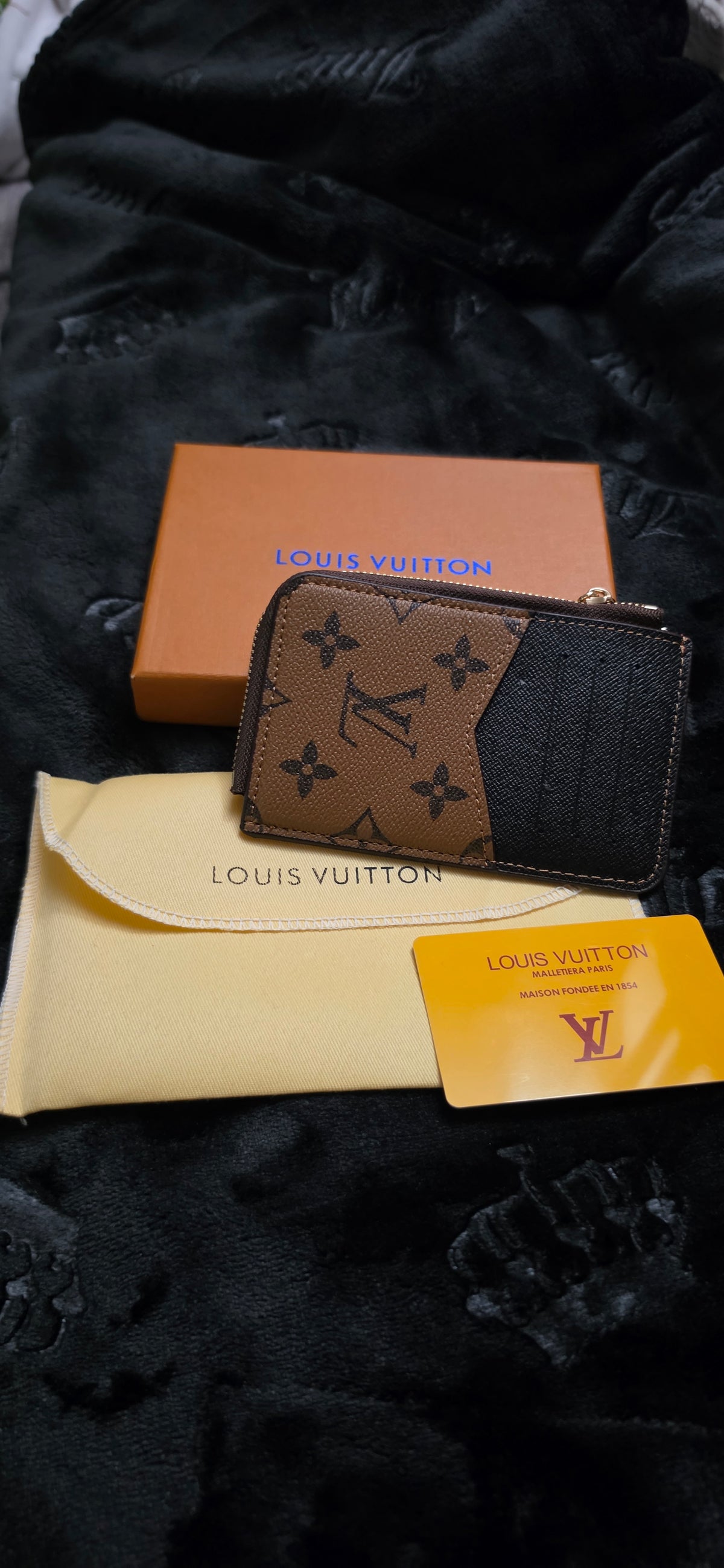 LV Pink Card/Money Wallet