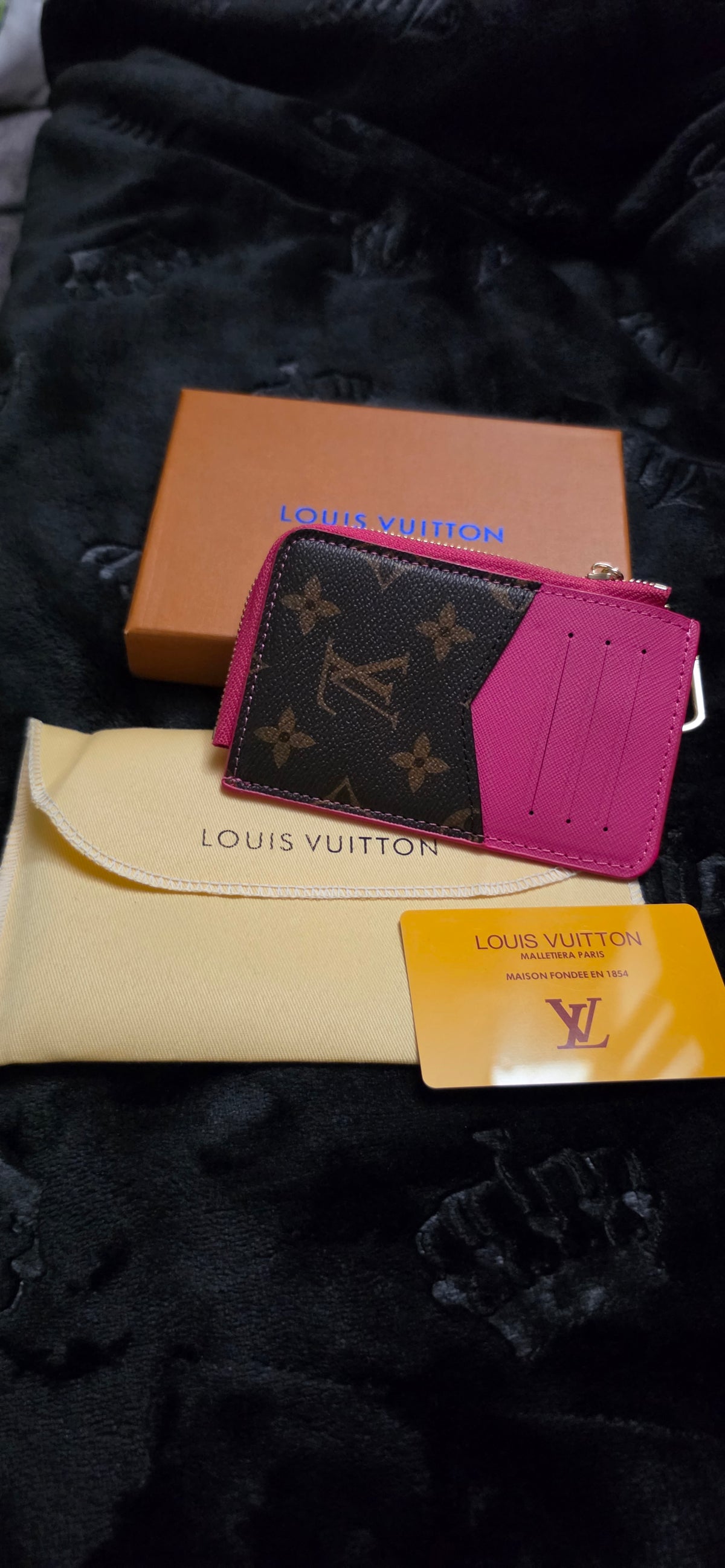 LV Pink Card/Money Wallet